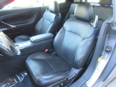 Used 2013 Lexus IS 250C image 30