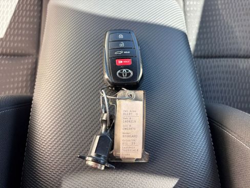 Used 2025 Chevrolet Equinox LT image 22