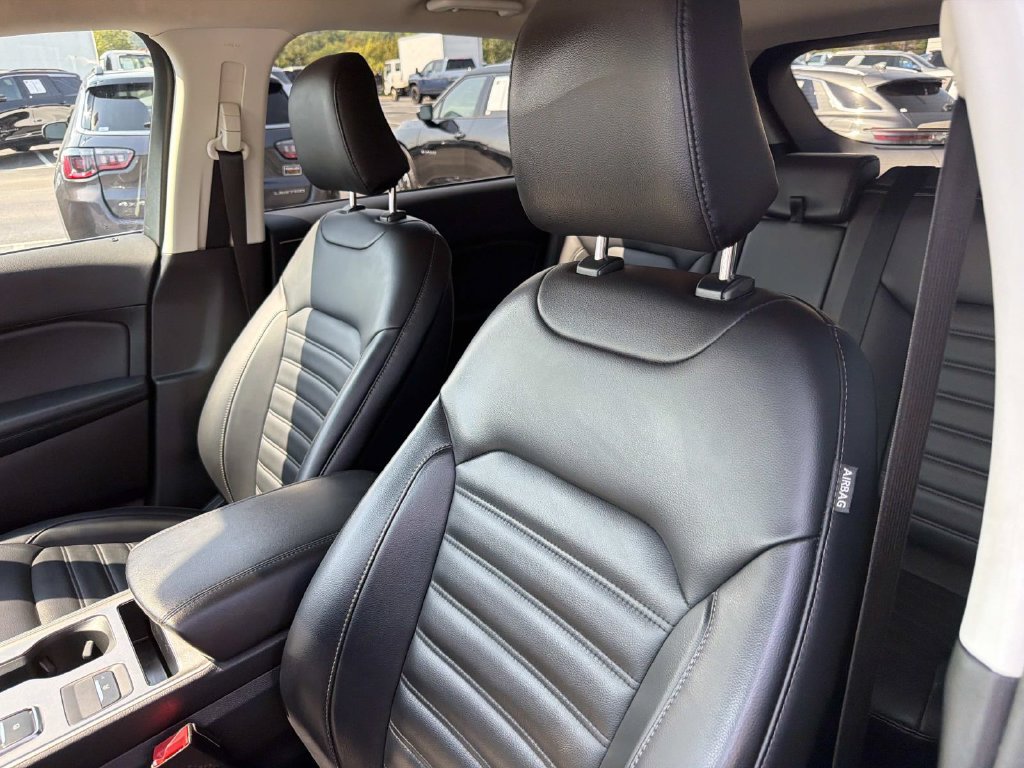 Used 2024 Ford Edge SEL w/ Convenience Package AWD/4WD image 22