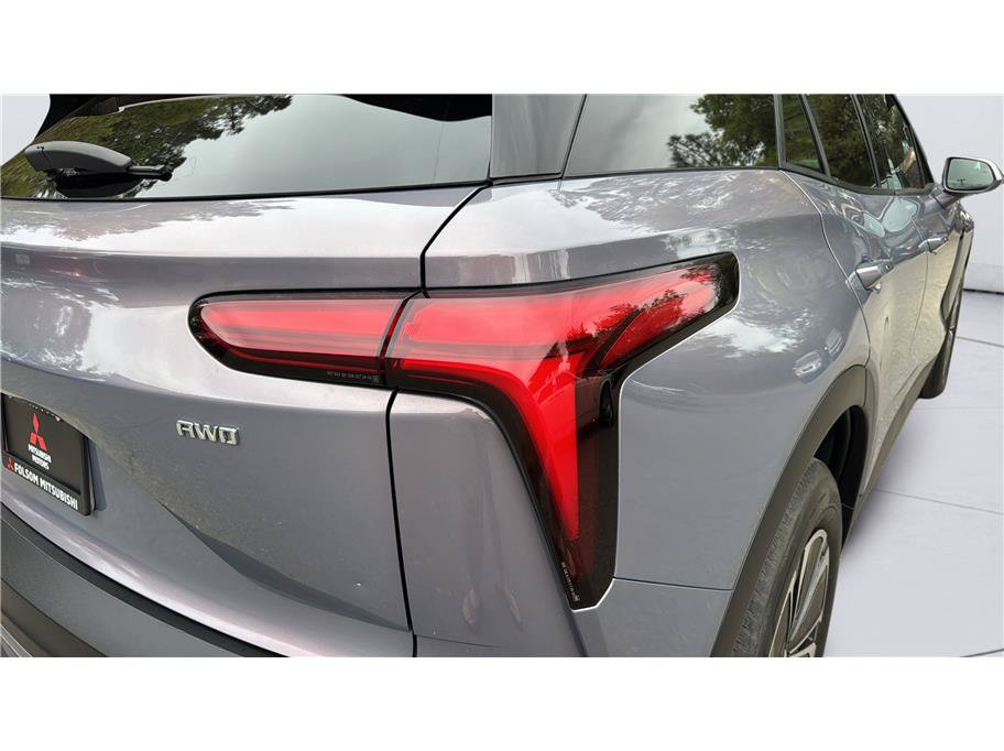 Used 2024 Chevrolet Blazer EV LT AWD/4WD image 40