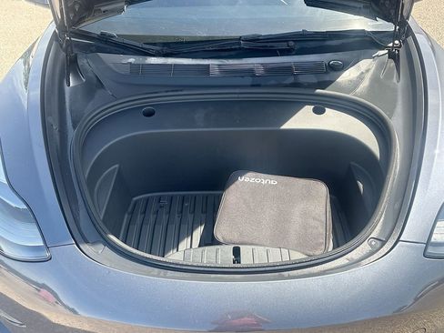 Used 2023 Tesla Model 3 Standard Range RWD image 31