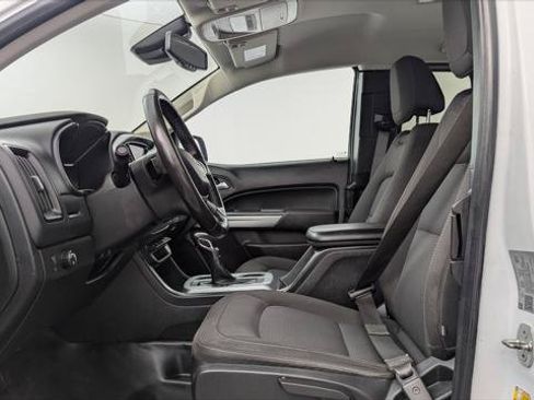 Used 2022 Chevrolet Colorado LT w/ Fleet Safety Package RWD image 13