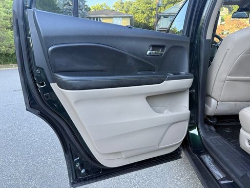 Used 2016 Honda Pilot Elite image 24