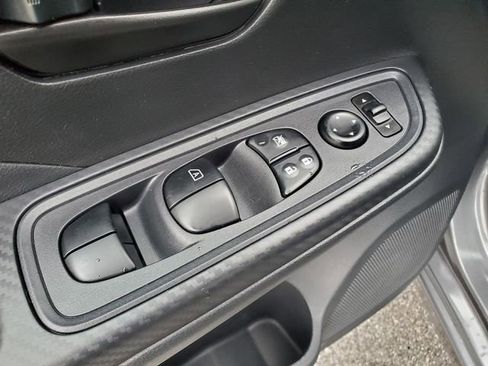 Certified 2025 Nissan Versa S w/ Trunk Package image 16