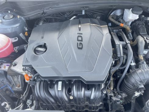 Used 2023 Kia Sportage LX AWD/4WD image 32
