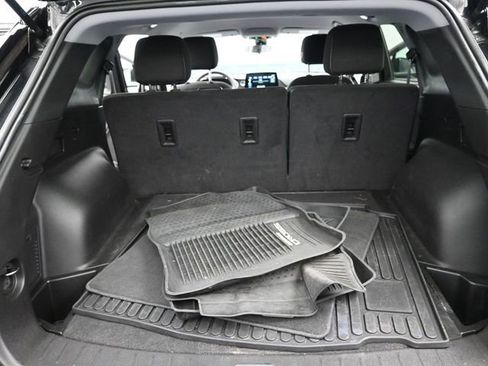 Used 2023 Chevrolet Blazer LT FWD image 28