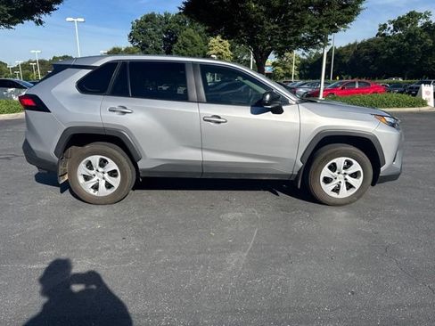 Used 2025 Toyota RAV4 LE AWD/4WD image 2