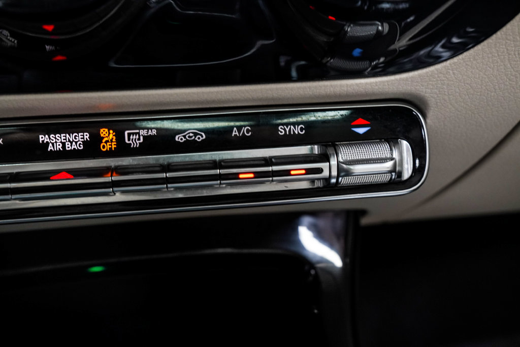 Used 2022 Mercedes-Benz CLA 250 4MATIC image 28