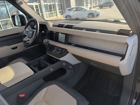 Used 2022 Land Rover Defender 110 X-Dynamic SE AWD/4WD image 35