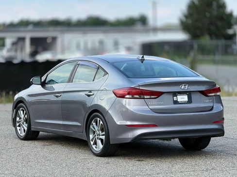 Used 2017 Hyundai Elantra Limited FWD image 10