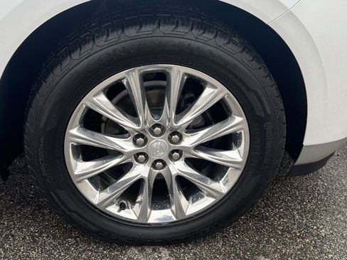 Used 2018 Buick Enclave Premium w/ Experience Buick Package image 8