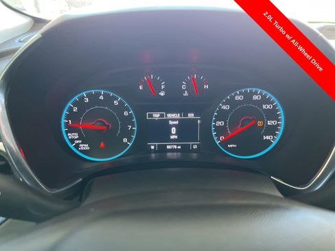 Used 2018 Chevrolet Equinox LT image 12