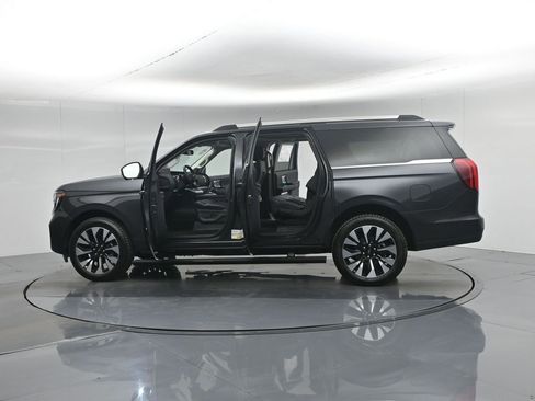 New 2026 Ford Expedition Max Platinum w/ Driver's Package AWD/4WD image 37