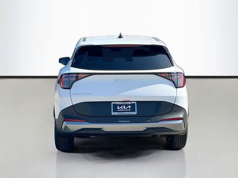 New 2026 Kia Sportage LX FWD image 6
