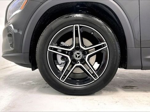 New 2026 Mercedes-Benz GLB 250 image 11