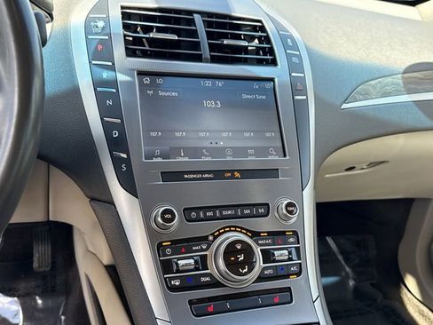 Used 2019 Lincoln MKZ Reserve FWD image 26