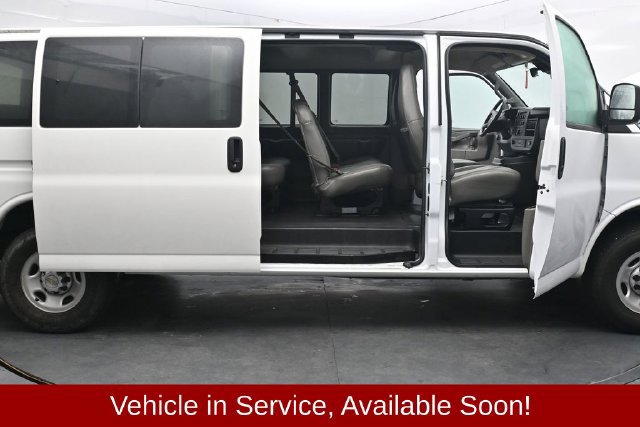 Used 2024 Chevrolet Express 3500 LS RWD image 47