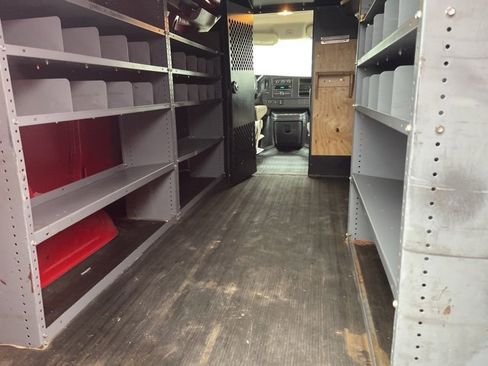 Used 2014 Chevrolet Express 3500 image 18