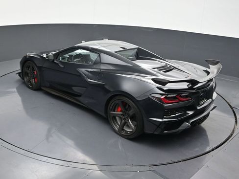 Used 2024 Chevrolet Corvette Z06 w/ Z07 Performance Package image 16