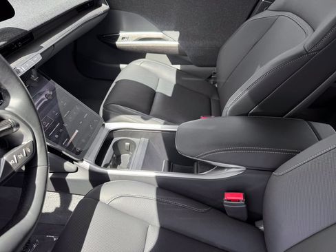 Used 2024 Lucid Air Touring AWD/4WD image 25