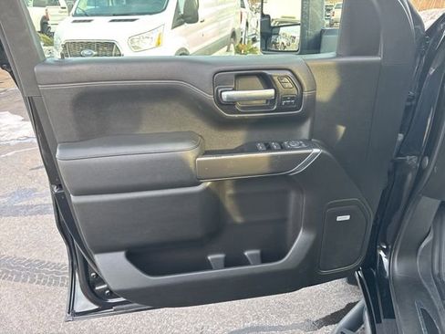 Used 2022 GMC Sierra 1500 AT4 w/ AT4 Premium Package image 17