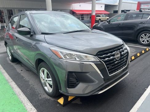 Used 2024 Nissan Kicks S FWD image 2