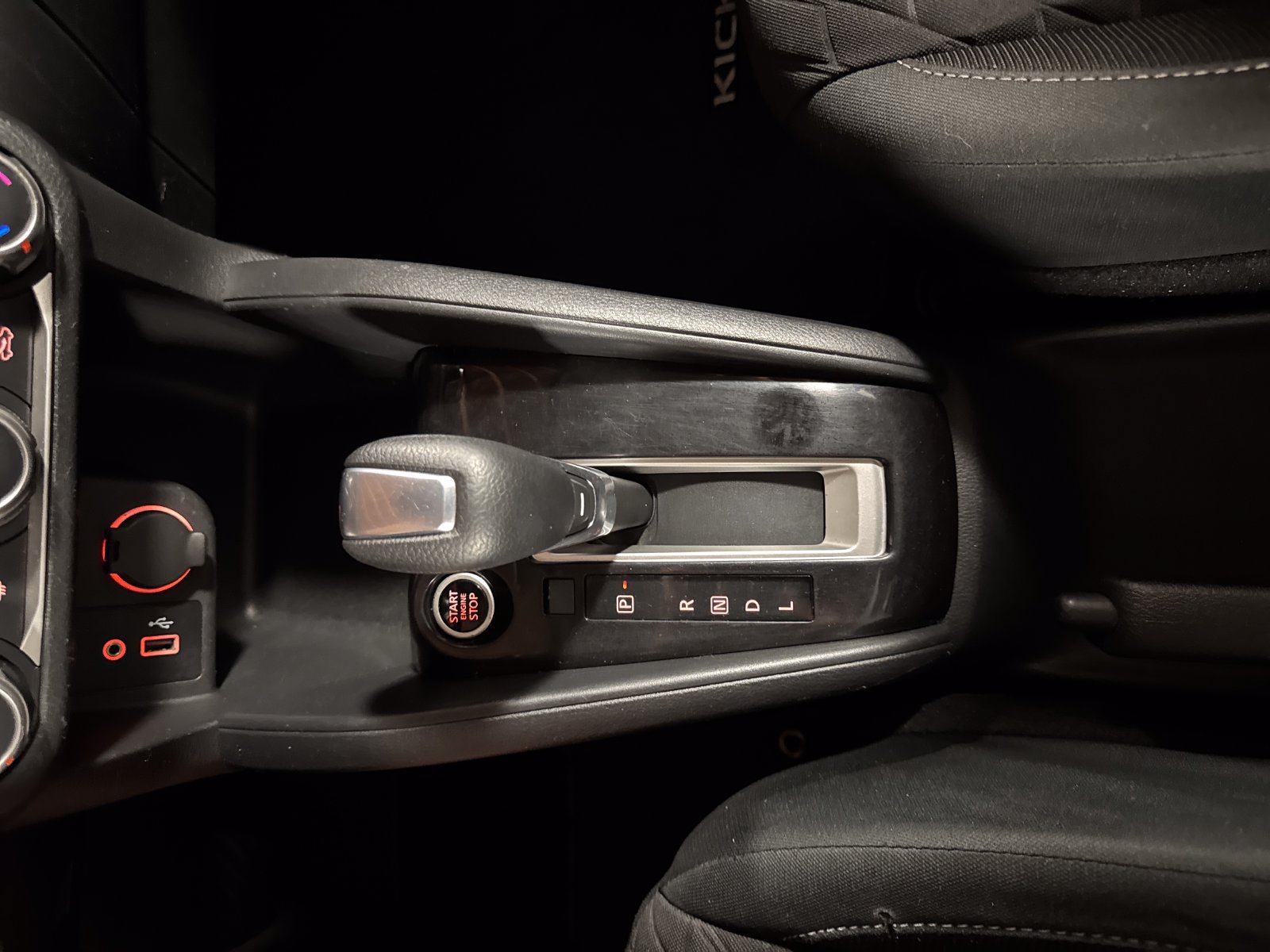 Used 2021 Nissan Kicks S FWD image 19
