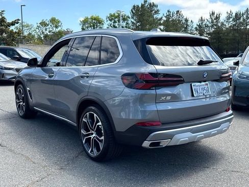 Used 2026 BMW X5 xDrive50e w/ Parking Assistance Package AWD/4WD image 12