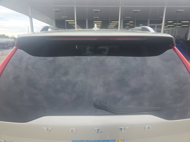 Used 2018 Volvo XC90 T6 Momentum w/ Convenience Package AWD/4WD image 10