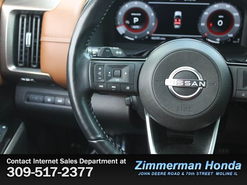 Used 2022 Nissan Pathfinder Platinum w/ Cargo Package AWD/4WD image 13