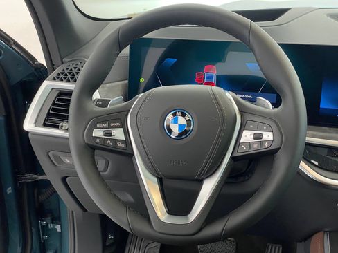 Used 2026 BMW X5 xDrive50e w/ Premium Package AWD/4WD image 10