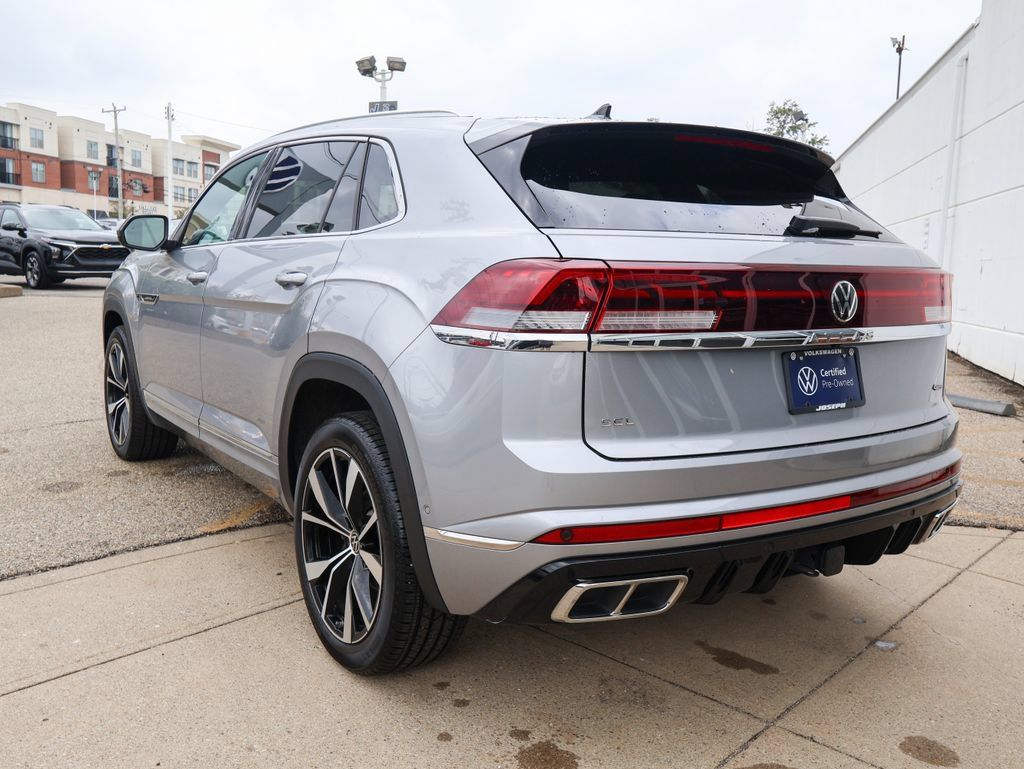 Used 2024 Volkswagen Atlas Cross Sport SEL Premium R-Line AWD/4WD image 3