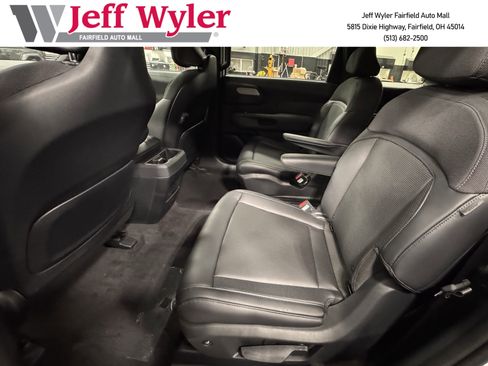 New 2027 Kia Telluride S image 17