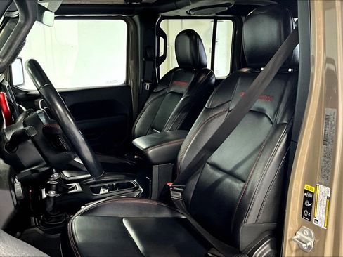 Used 2020 Jeep Gladiator Rubicon image 32