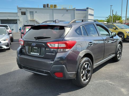 Used 2019 Subaru Crosstrek 2.0i Premium w/ Moonroof Package AWD/4WD image 6