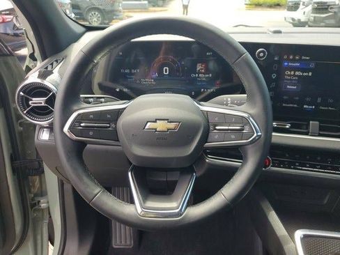 Used 2026 Chevrolet Equinox LT w/ Convenience Package II FWD image 19