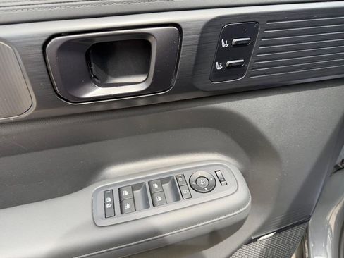 Used 2024 Hyundai Santa Fe Calligraphy AWD/4WD image 13