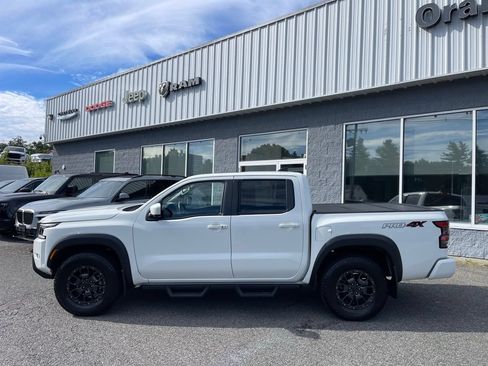 Used 2023 Nissan Frontier PRO-4X w/ Pro-4X Premium Package AWD/4WD image 5