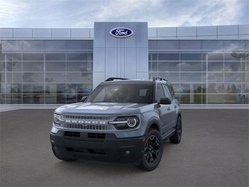 New 2025 Ford Bronco Sport Outer Banks image 2