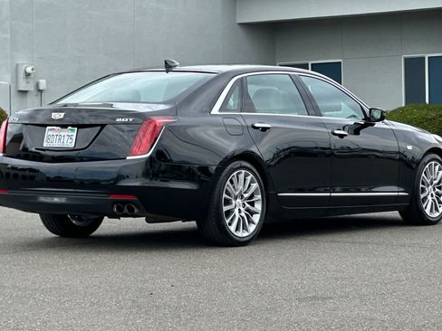Used 2017 Cadillac CT6 Luxury RWD image 2