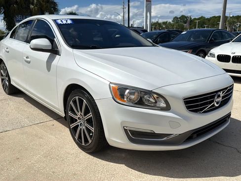 Used 2017 Volvo S60 T5 Inscription FWD image 7