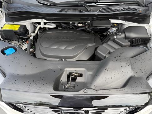 Used 2024 Honda Passport Black Edition image 40