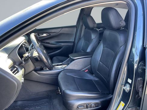 Used 2021 Chevrolet Malibu Premier FWD image 24
