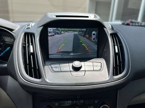 Used 2018 Ford Escape SEL FWD image 18