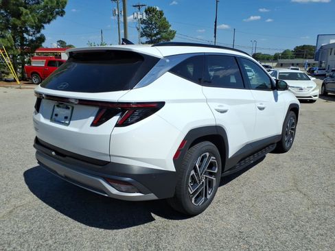 New 2026 Hyundai Tucson Limited FWD image 3