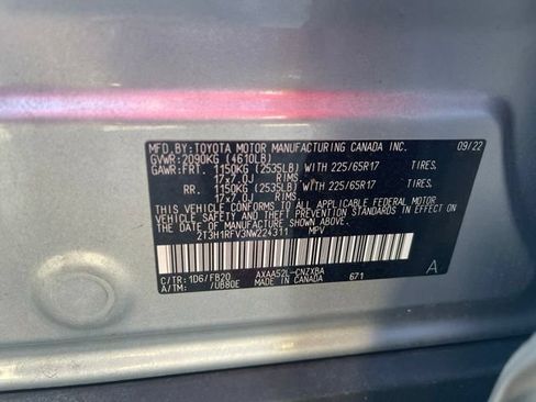 Used 2022 Toyota RAV4 LE FWD image 16