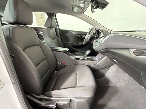 Used 2024 Chevrolet Malibu LT FWD image 29