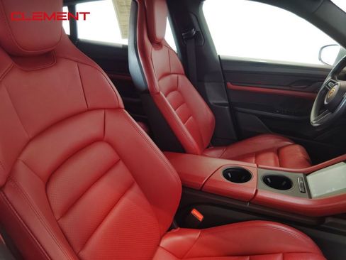 Used 2022 Porsche Taycan 4 Cross Turismo image 40