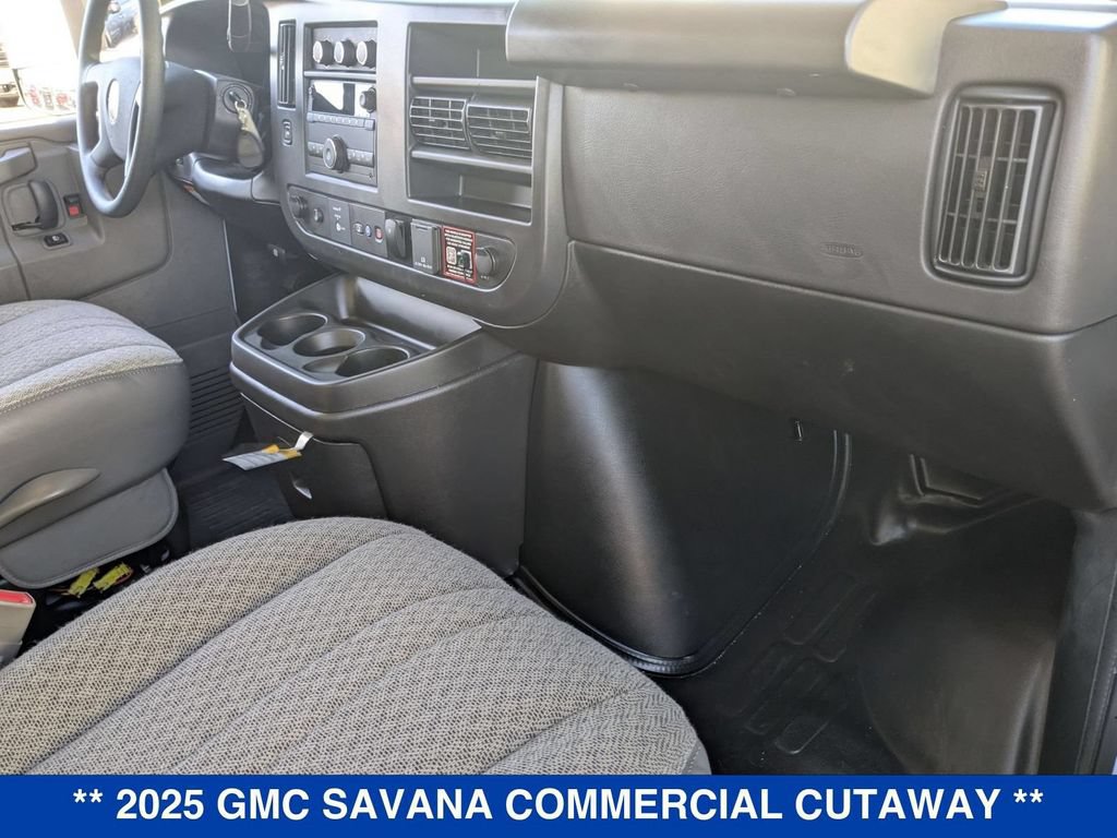 New 2025 GMC Savana 3500 w/ Power Convenience Package RWD image 23