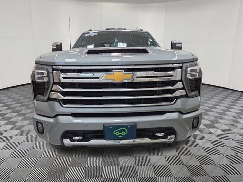 Certified 2024 Chevrolet Silverado 2500 High Country w/ Technology Package AWD/4WD image 5